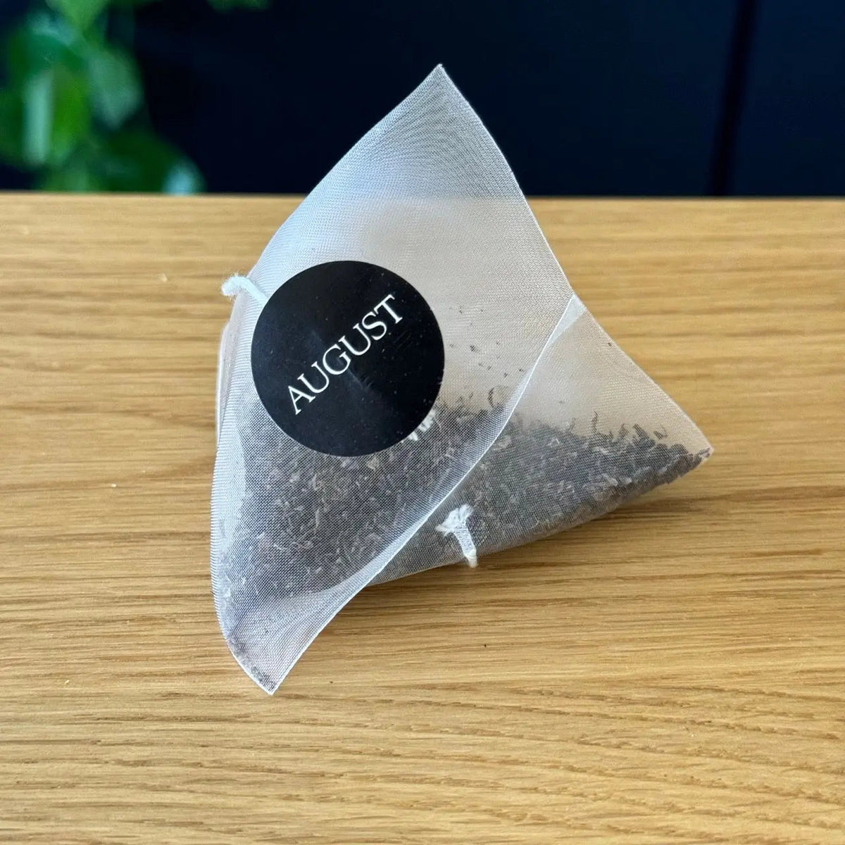 Essentials Black Gold Black Tea tea bags by Da LBI Tea, view 4